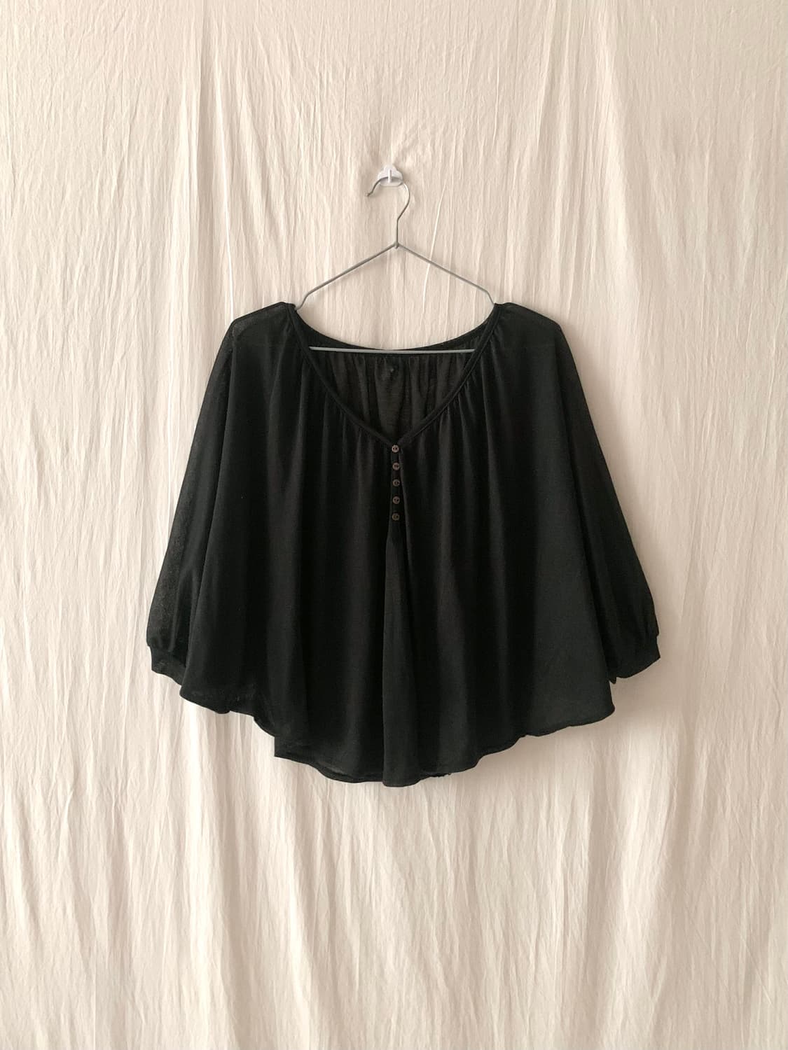 블랙 시스루 판쵸 블라우스 상품이미지1