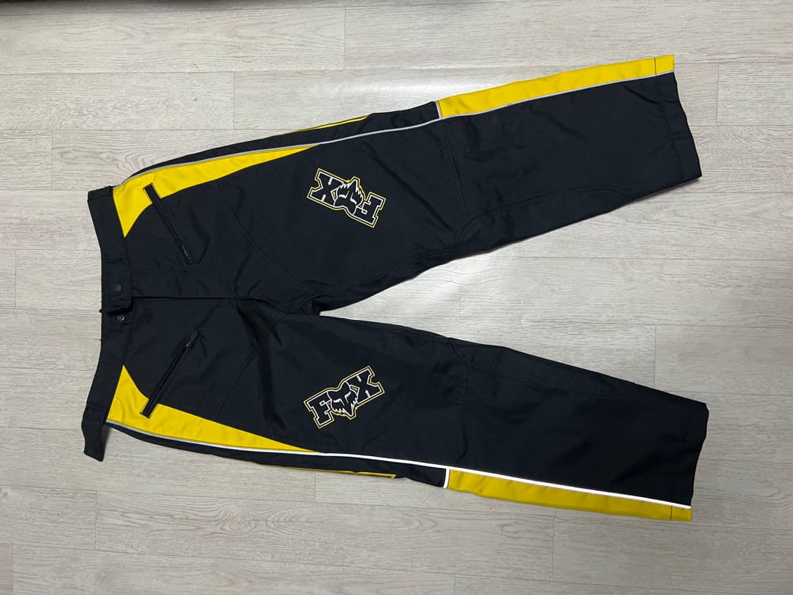 슈프림 x 폭스 레이싱 바지 40에 팝니다 (사이즈 32) 엘로우 상품이미지1