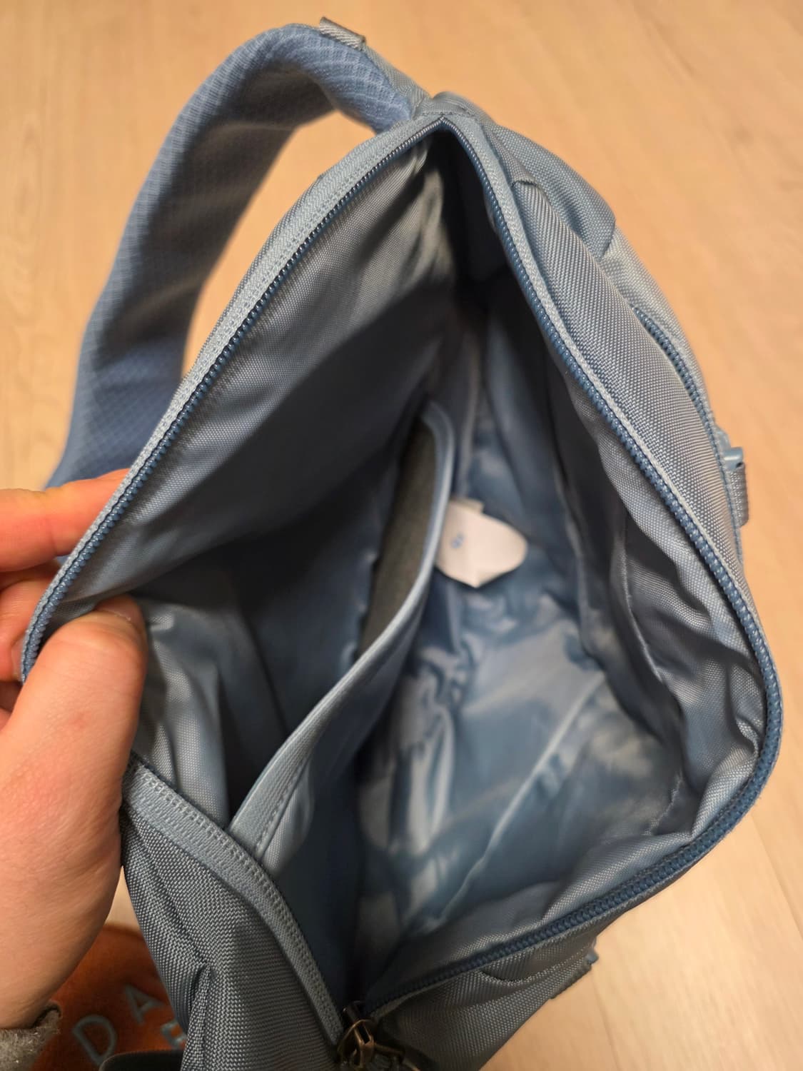 파타고니아 아톰 8L 슬링백 가방 상품이미지4