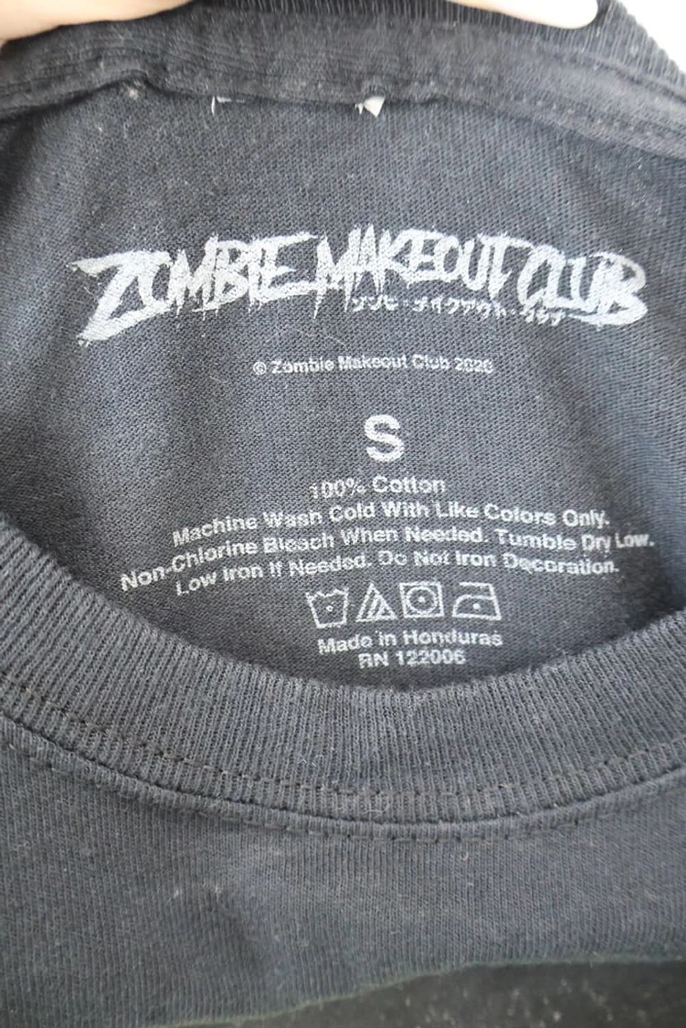 Zombie Makeout Club Graphic Tee 상품이미지5