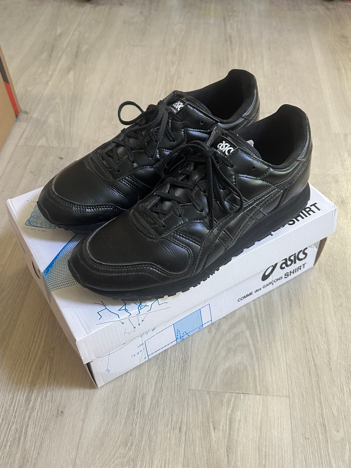 [280] 꼼데가르송 셔츠 x 아식스 OC RUNNER 블랙 상품이미지1