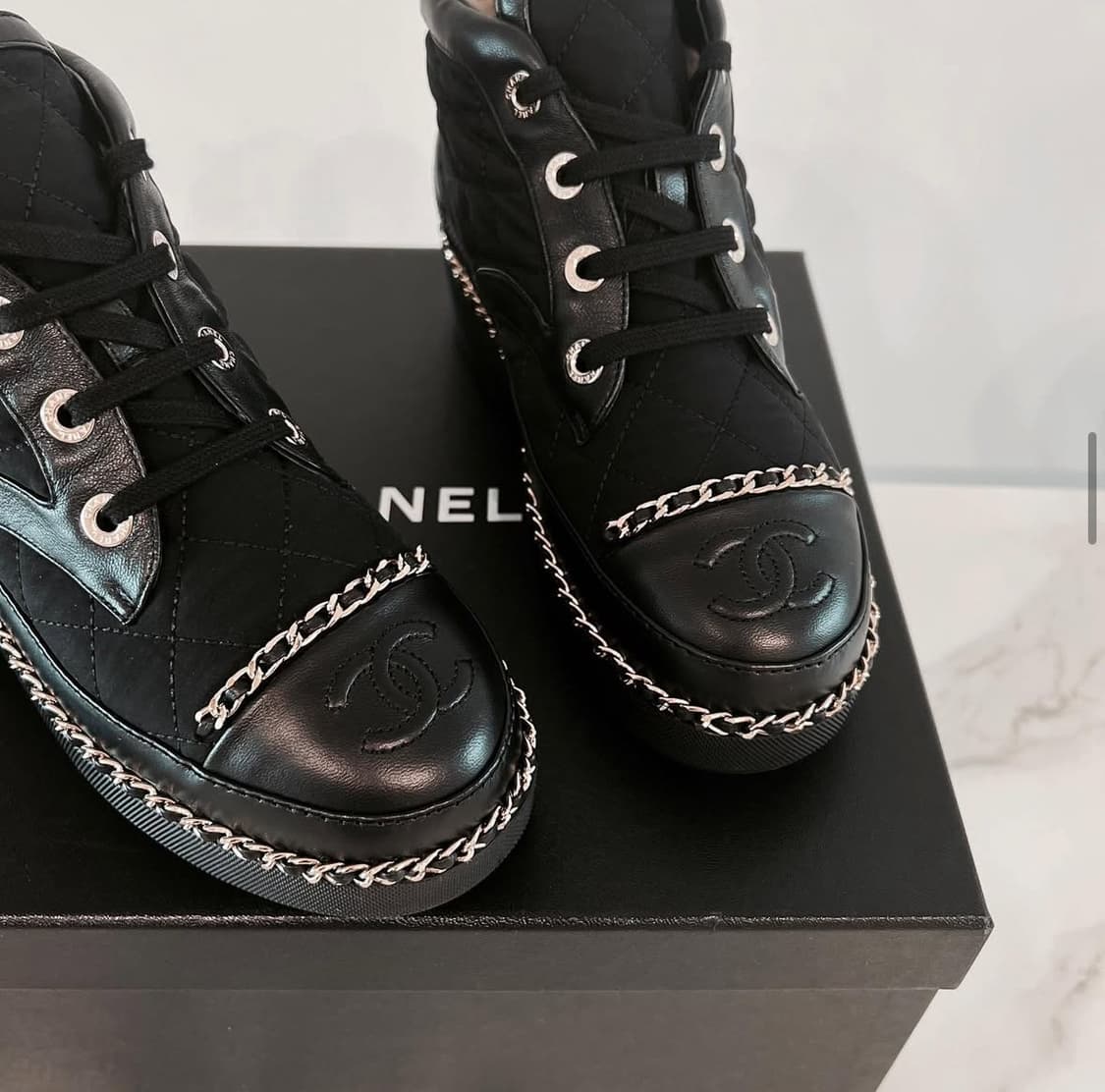 샤넬 시어링 부츠 상품이미지1