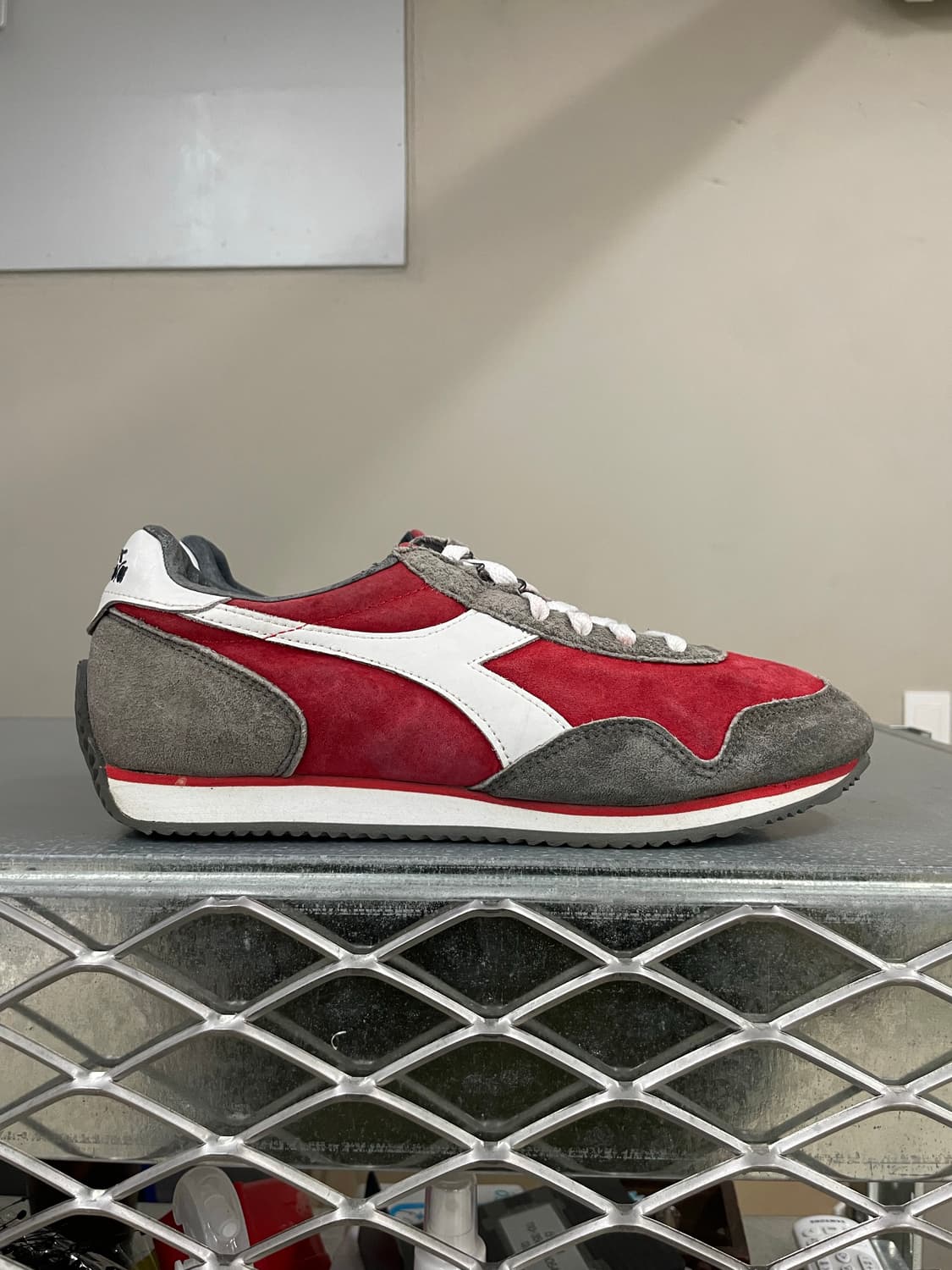 디아도라 레드 러닝 스니커즈 270 상품이미지4