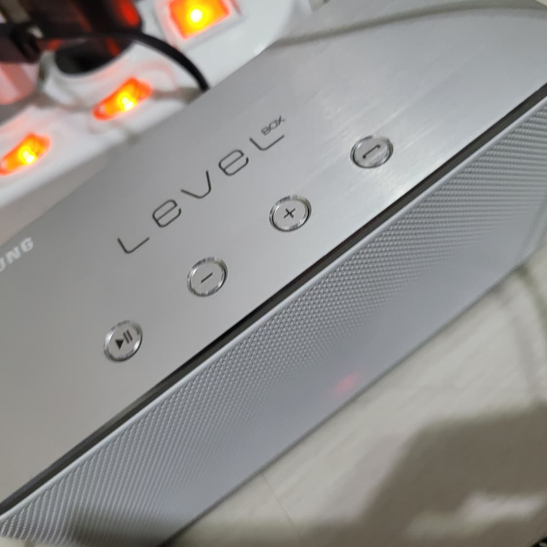 삼성 Level Box 블루투스 스피커 EO-SB330L 상품이미지8