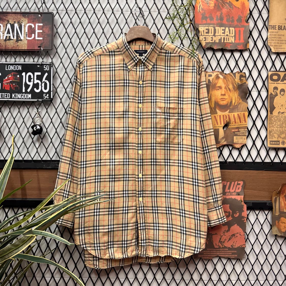 00s 버버리 런던 노바체크 긴팔 셔츠 화이트 기사 로고 베이지 상품이미지1