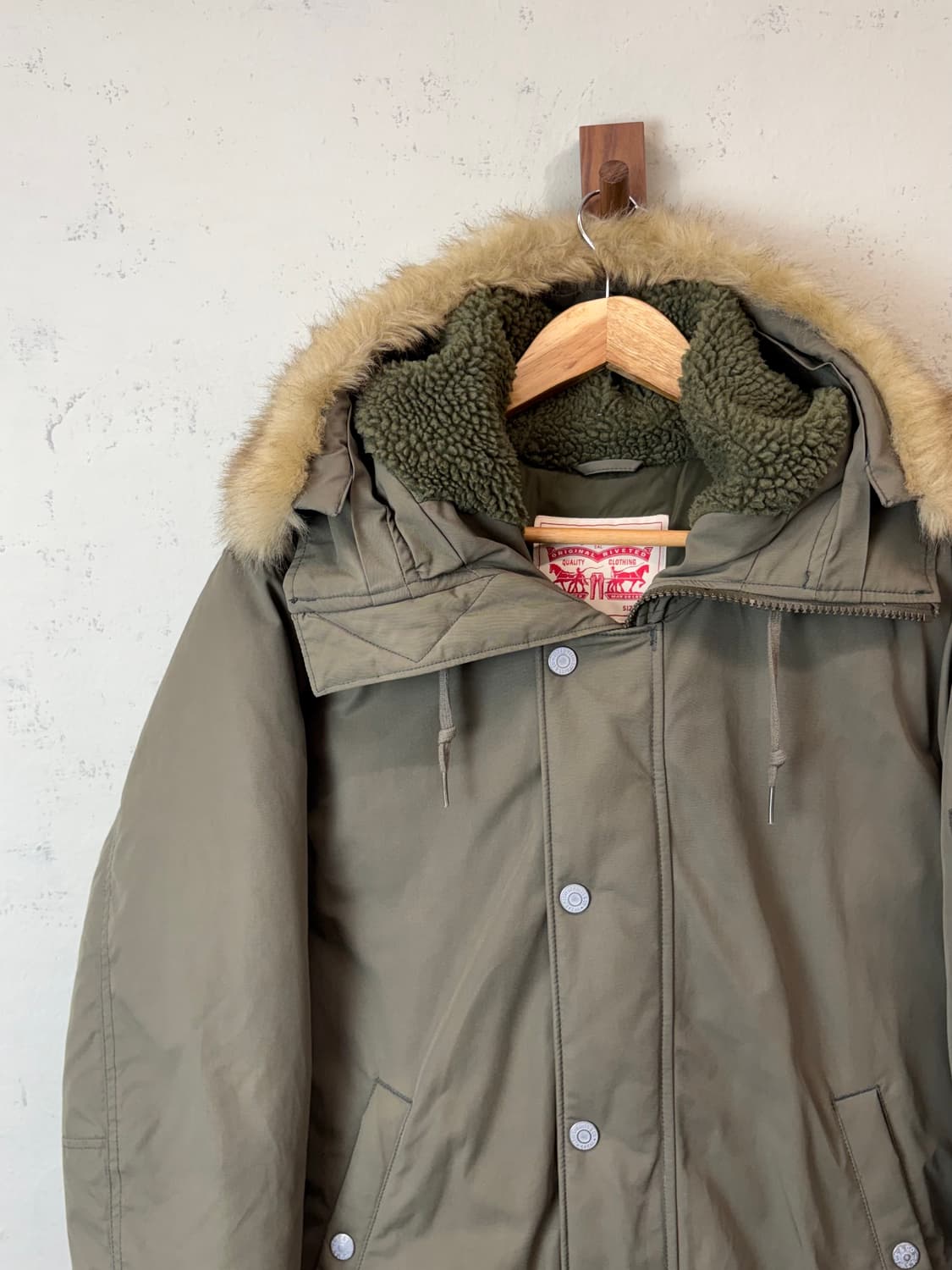 리바이스 빈티지 N2B 다운 자켓 카키 상품이미지4