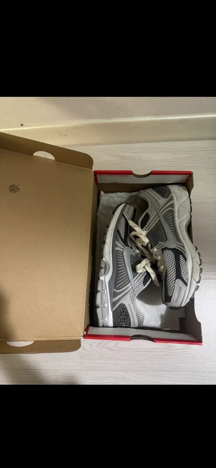 나이키 줌 보메로 5 프리미엄 라이트 아이언 오어 앤 플랫 퓨터 상품이미지6