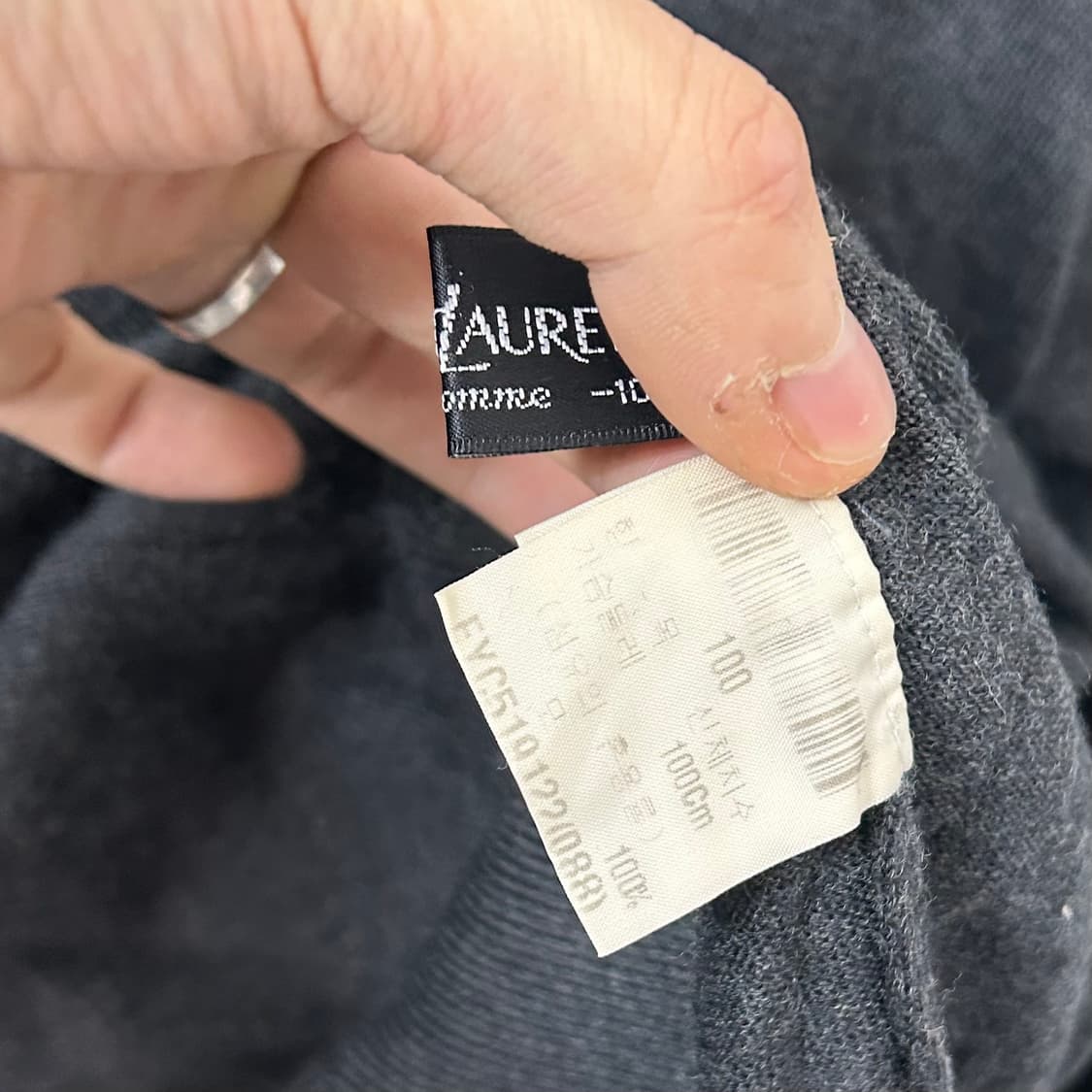 입생로랑 터틀넥 니트 상품이미지7