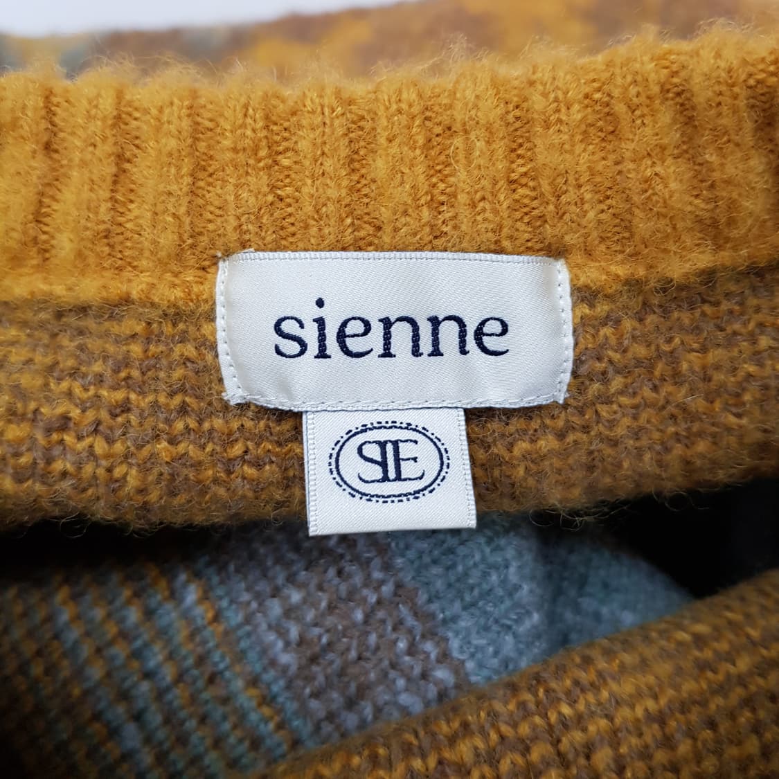 시엔느 Sienne 2024 노르딕 패턴 울 니트 스웨터 F사이즈 상품이미지7