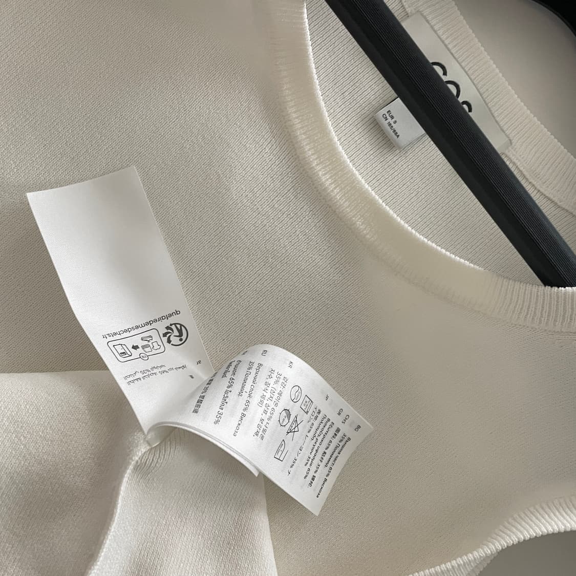 코스 여성55 화이트 슬리브리스 나시 상품이미지5