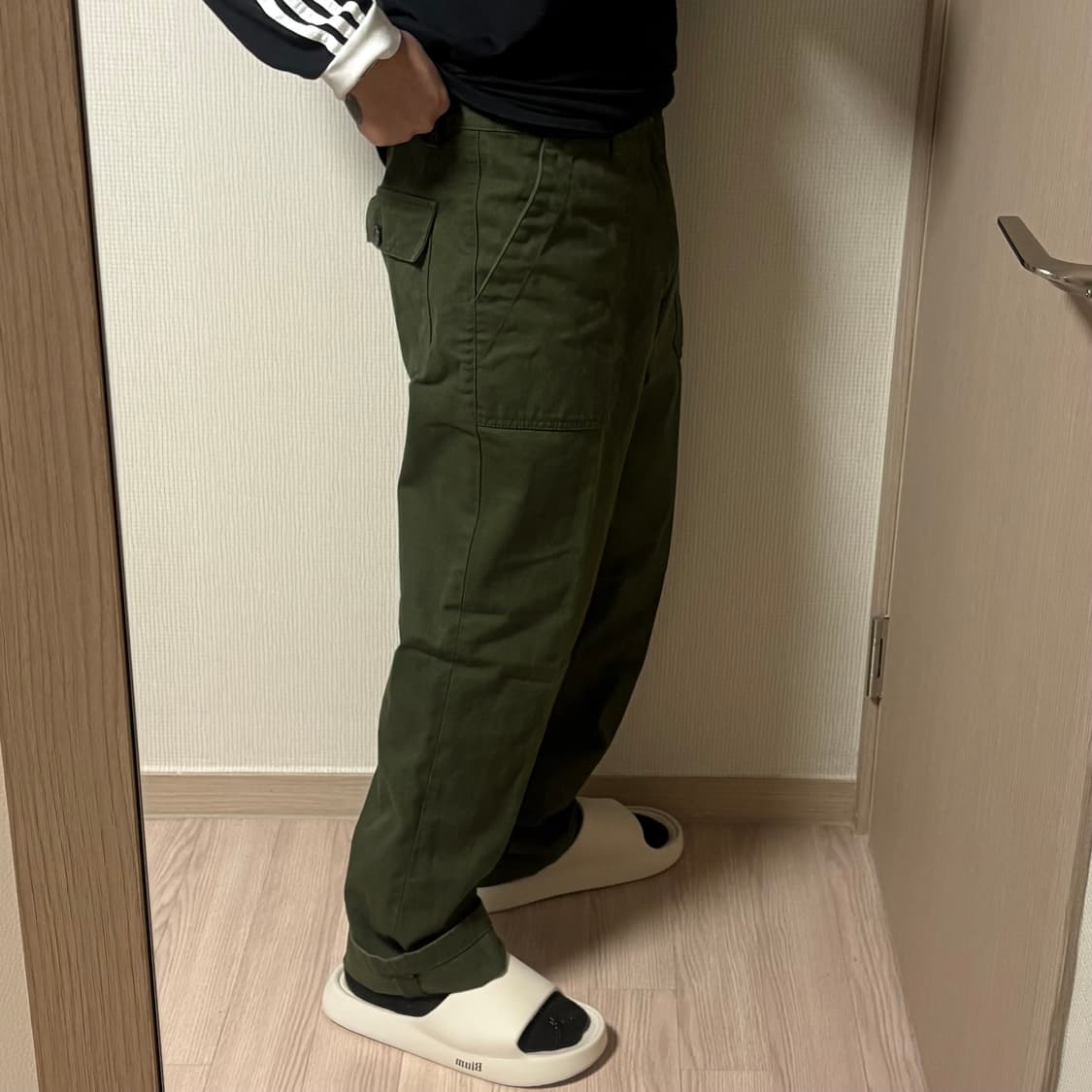 정품 유니폼브릿지 와이드 카키 퍼티그 팬츠 면바지 32인치 상품이미지2