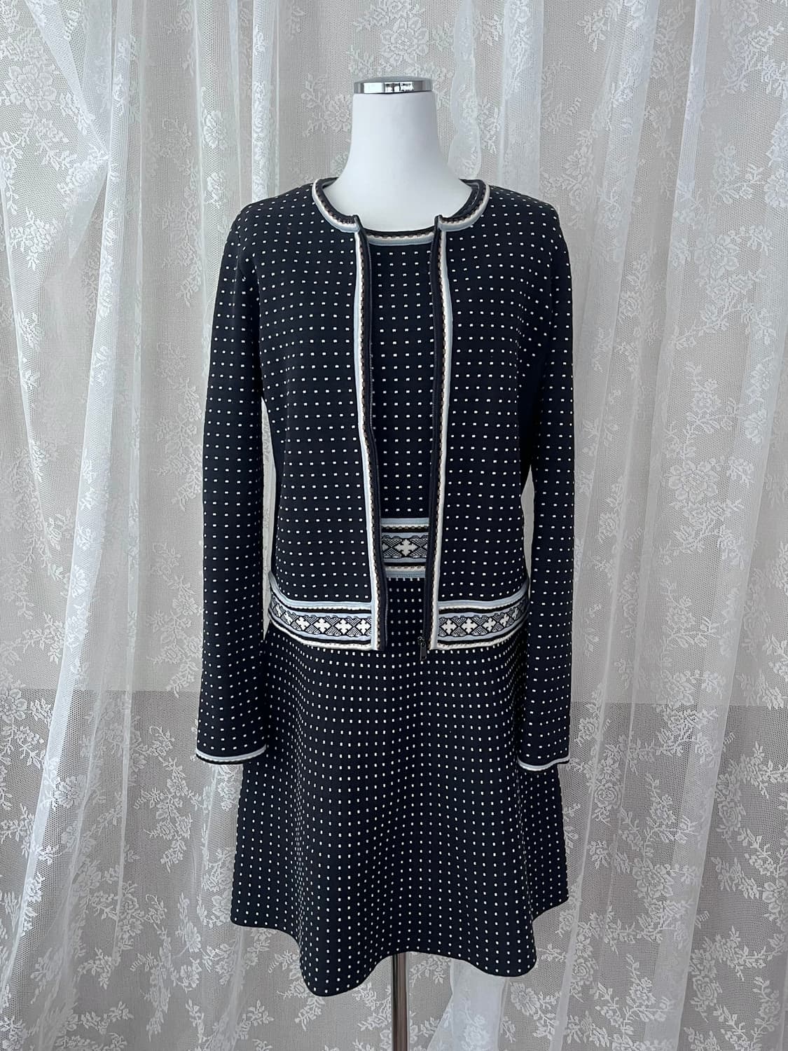 S) 토리버치 도트 패턴 니트 원피스 가디건 셋업 상품이미지1