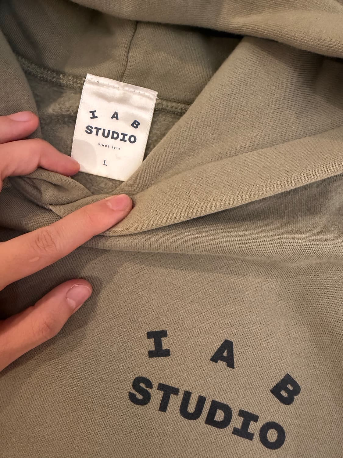 아이앱 스튜디오 후드티 카키 올리브 상품이미지6