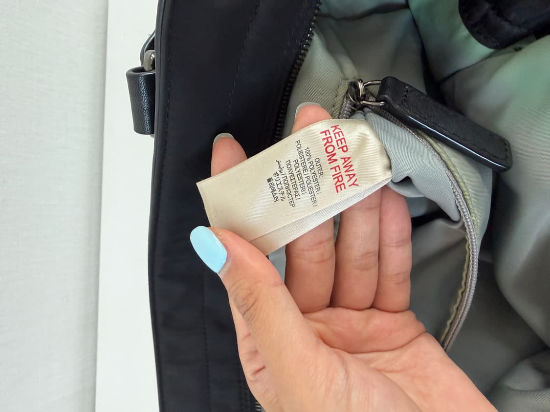 버버리 나일론 백 블랙 상품이미지4