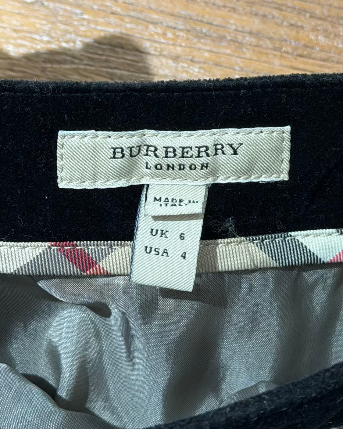 버버리 그레이 헤링본 울 플리츠 미디 스커트 상품이미지7