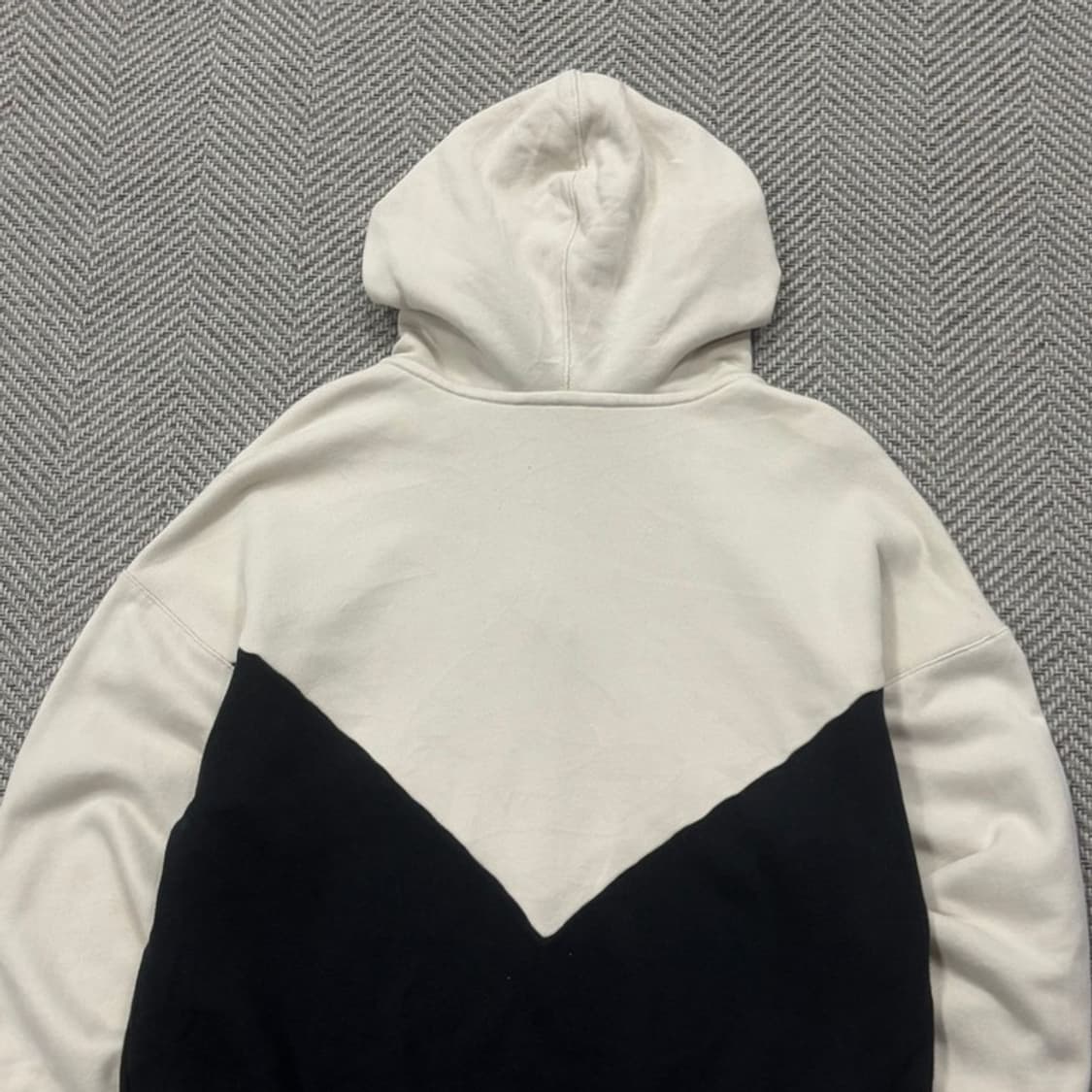 아디다스 배색 로고 하프집업 후드티 v2315 상품이미지4