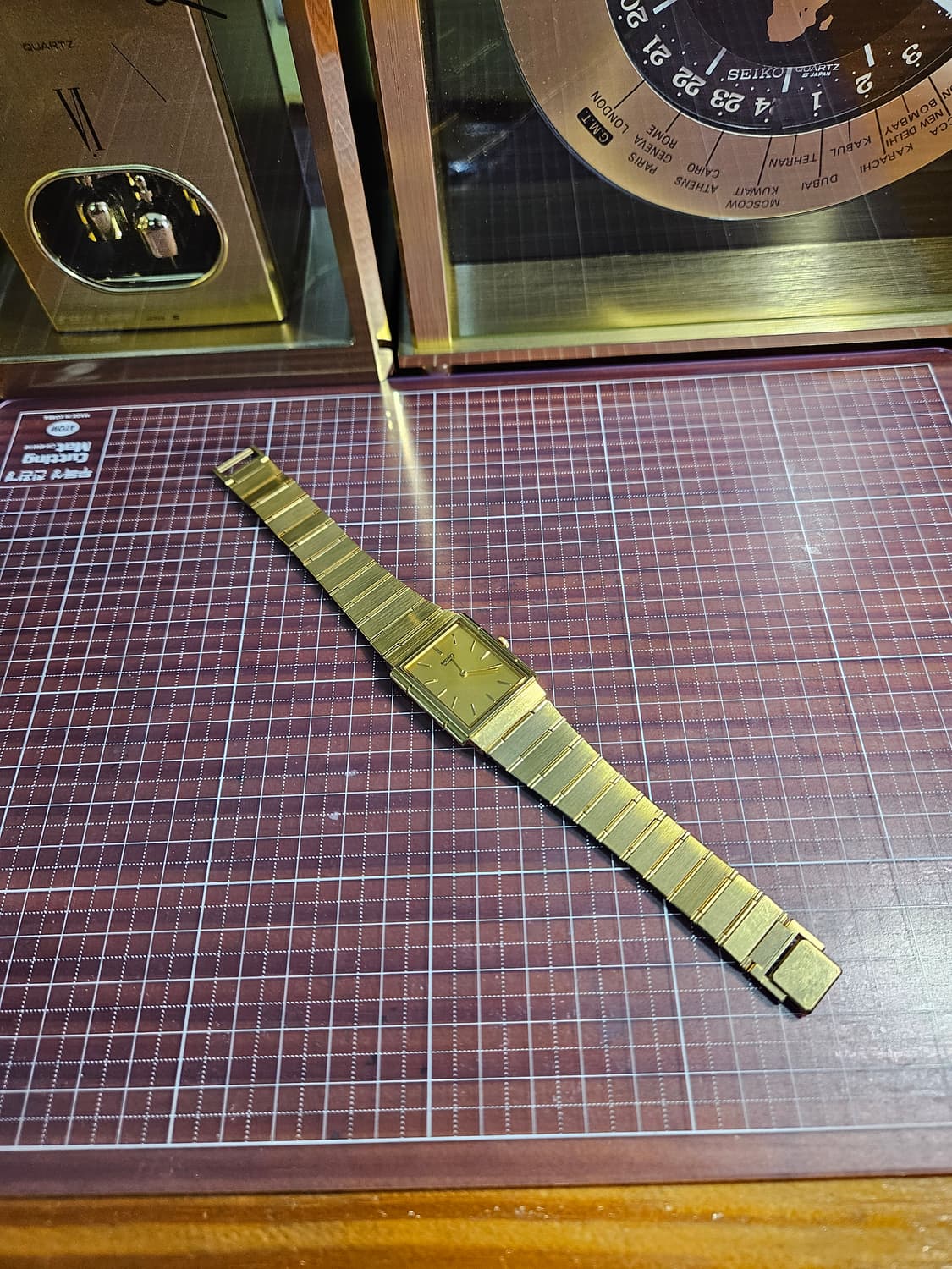 세이코 빈티지  쿼츠 완전 미사용  금장 쿼츠 상품이미지5