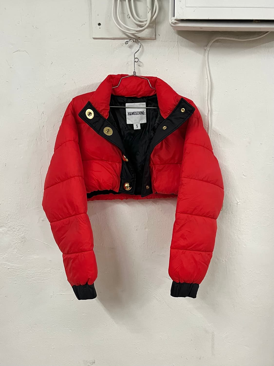 모스키노 H&M 크롭 푸퍼 패딩 상품이미지3