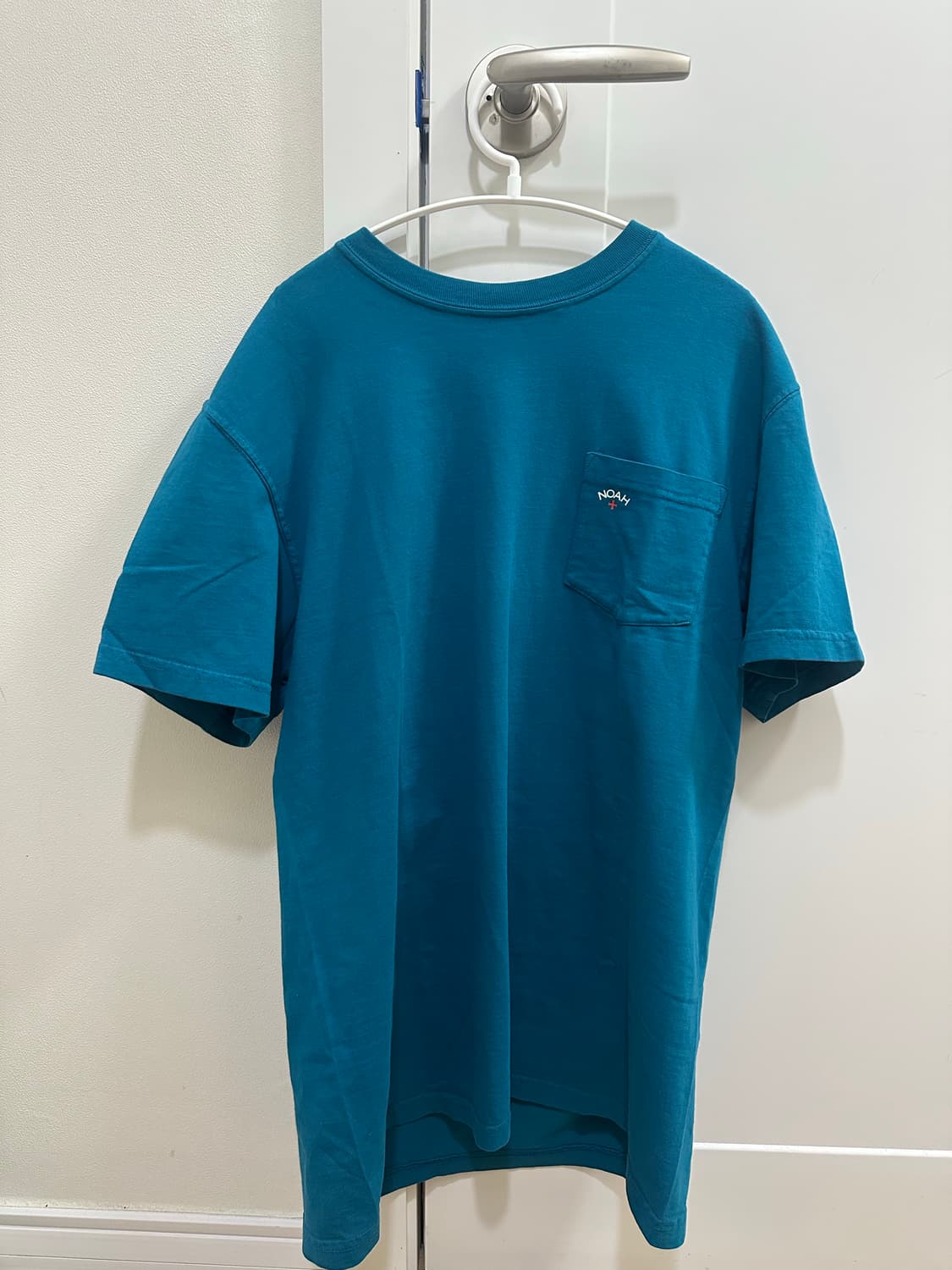 [M] 노아 코어 로고 포켓 티셔츠 딥 틸 상품이미지3