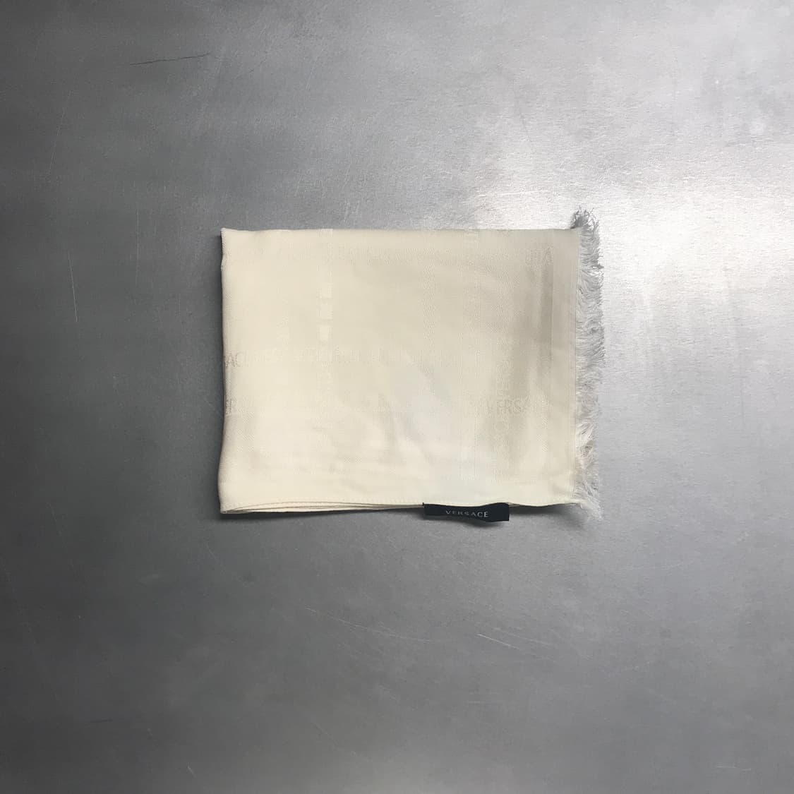 베르사체 실크 스카프 상품이미지1