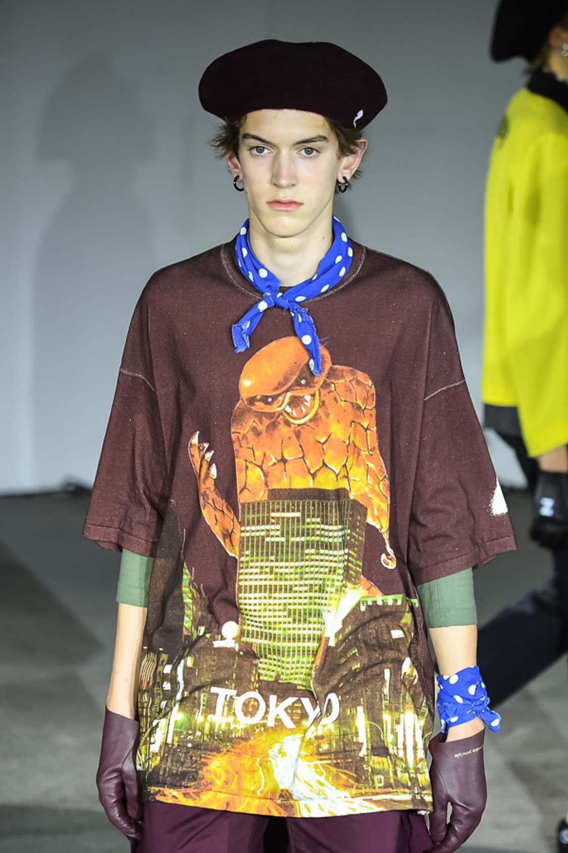 언더커버 19ss 도트 스카프 블루 상품이미지5