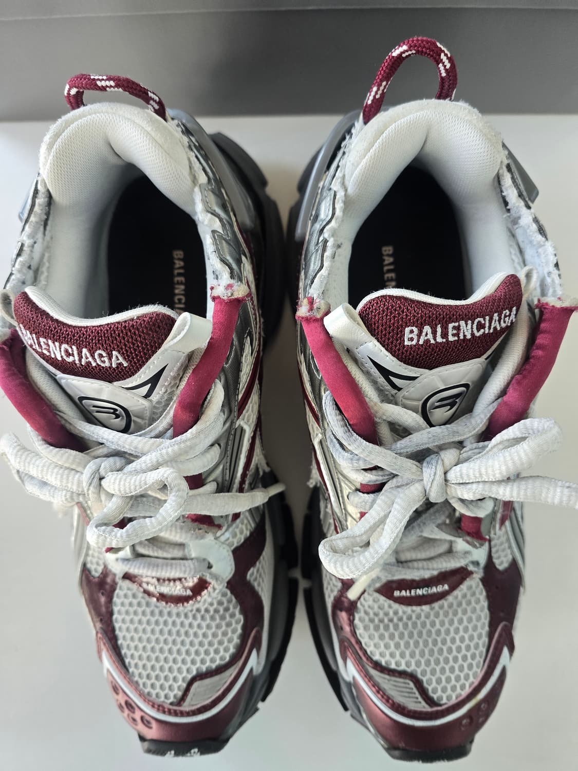 발렌시아가 러너스니커즈 버건디(42) 상품이미지8