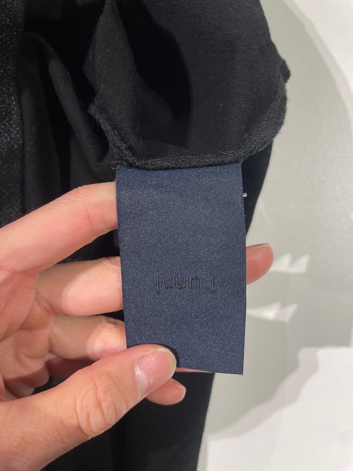 준지 x 슈크렛 막심 블랙 고릴라 오버 하프티 상품이미지8