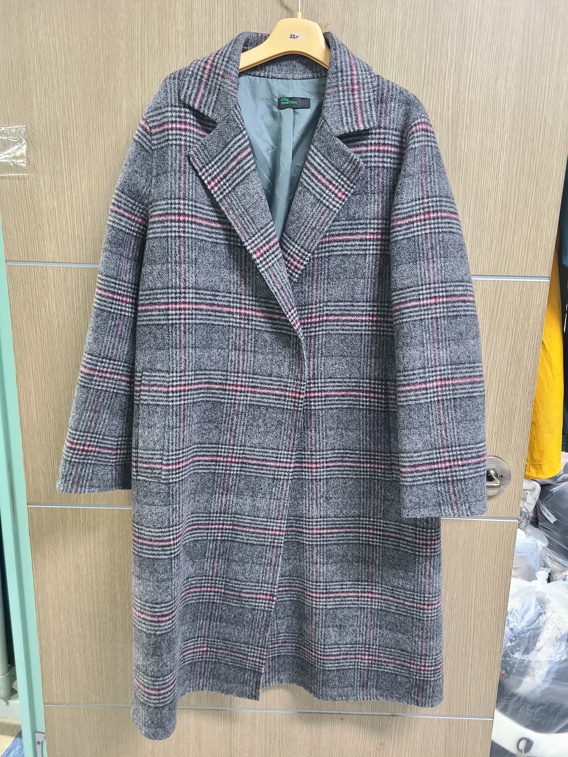 베네통 체크 롱 코트 상품이미지1