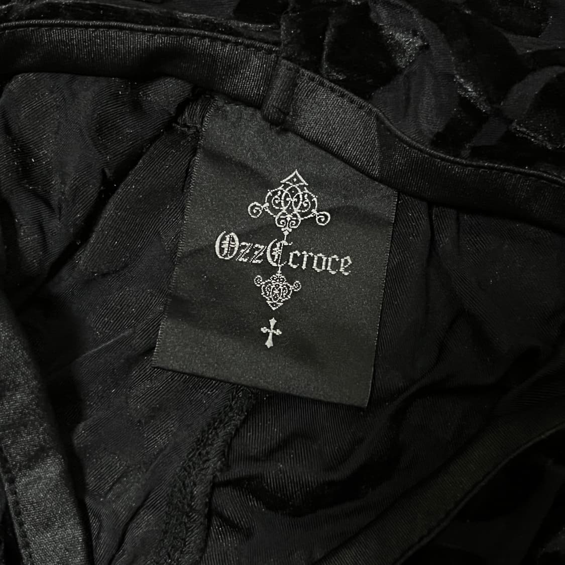 오즈크로스 고스 블랙 벨벳 케이프 드레스 상품이미지10