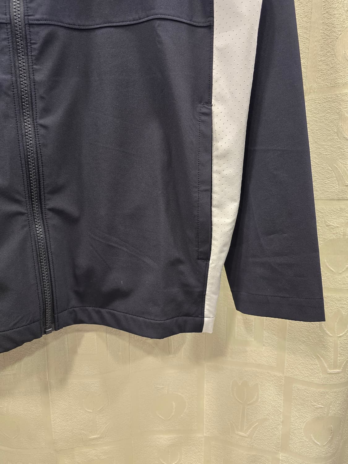 언더아머 후드 집업 바람막이 자켓 L (100) 상품이미지4