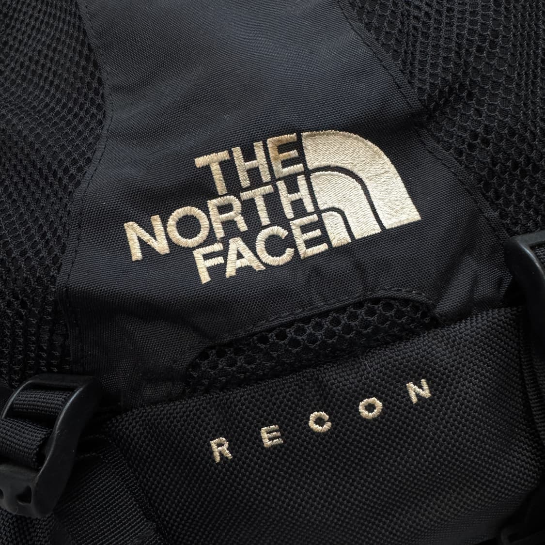 노스페이스 고프코어 레콘 백팩 블랙 상품이미지4