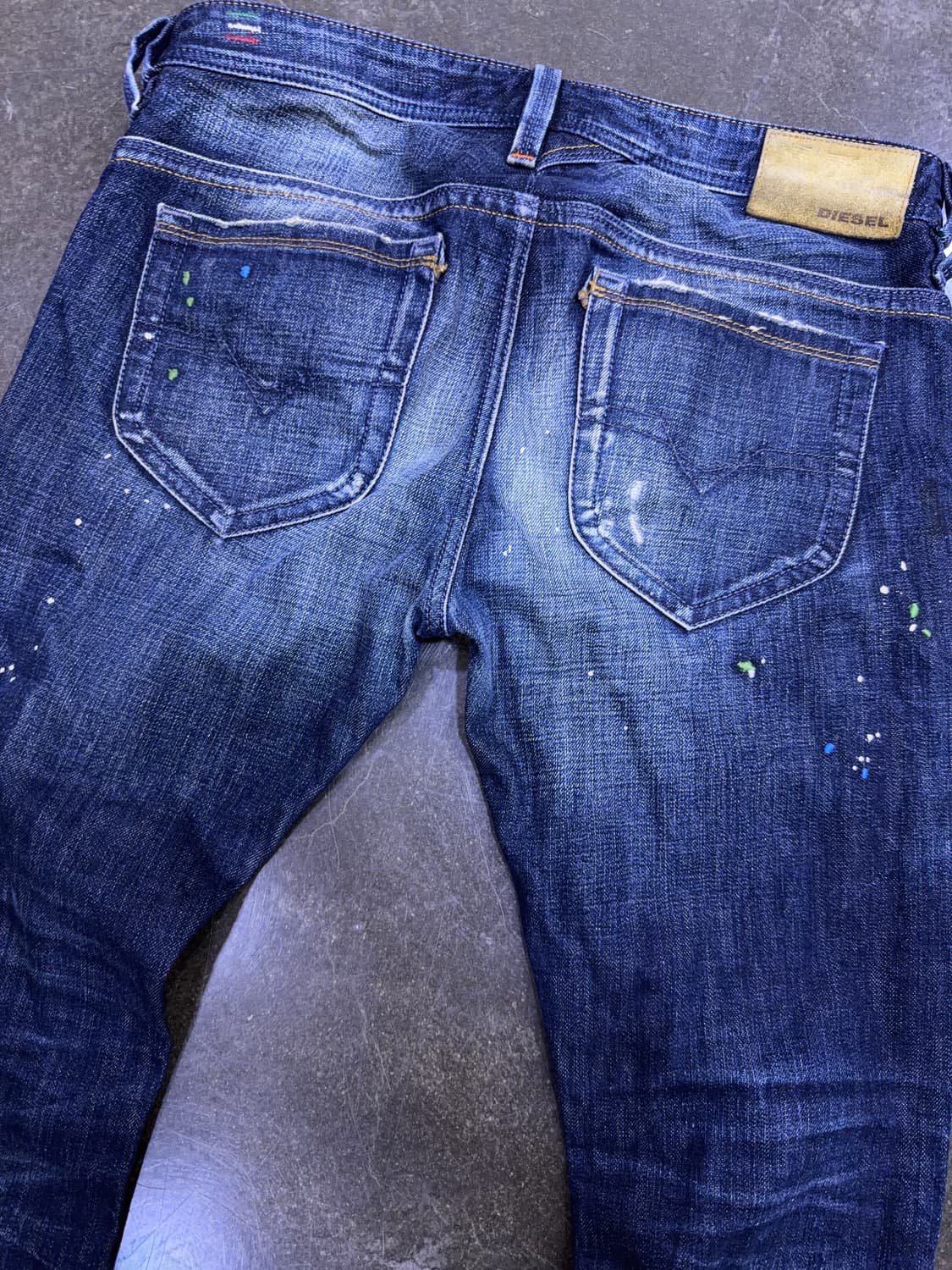 디젤 타나즈 DNA 슬림 스키니 빈티지 워싱 데미지 페인팅 데님팬츠 30 상품이미지6