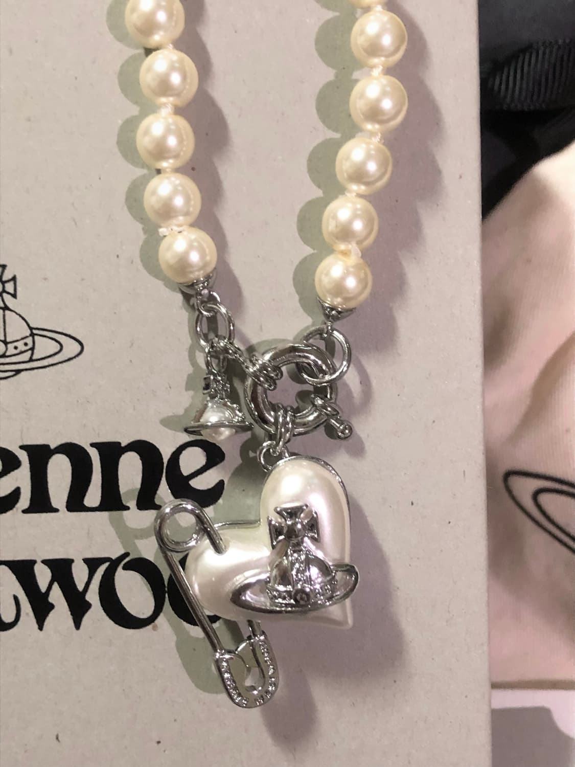 비비안웨스트우드 오리에타 하트 진주 펄 목걸이 상품이미지2