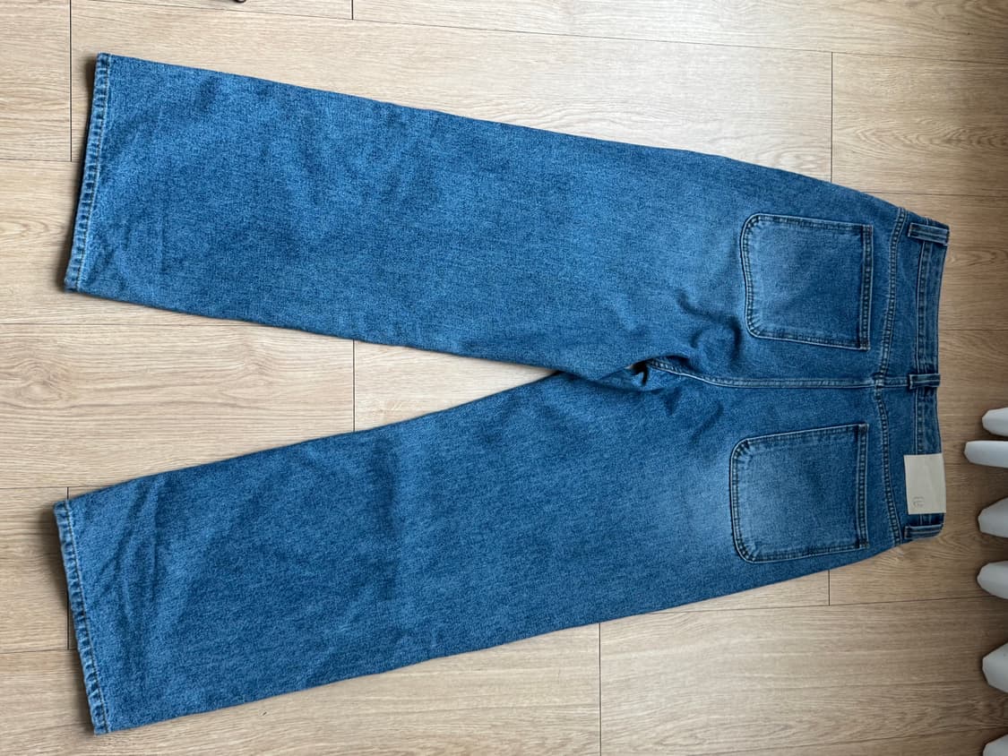 [L] 호이테(HEUTE) 워시드 데님 - 2회 착용, 실루엣 예술인 극 상품이미지7