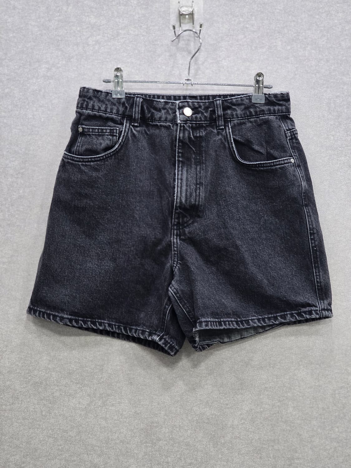 자라 TRF 컬렉션 블랙 데님 숏팬츠 상품이미지1