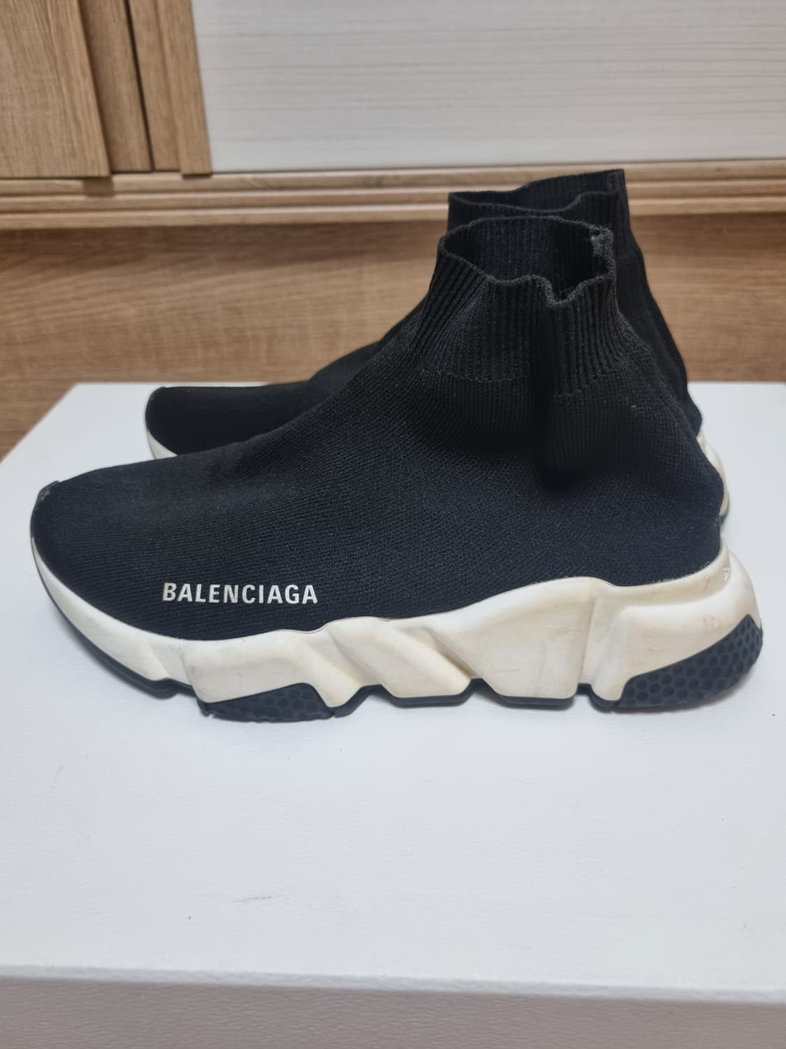 발렌시아가 스피드러너 240사이즈 상품이미지3