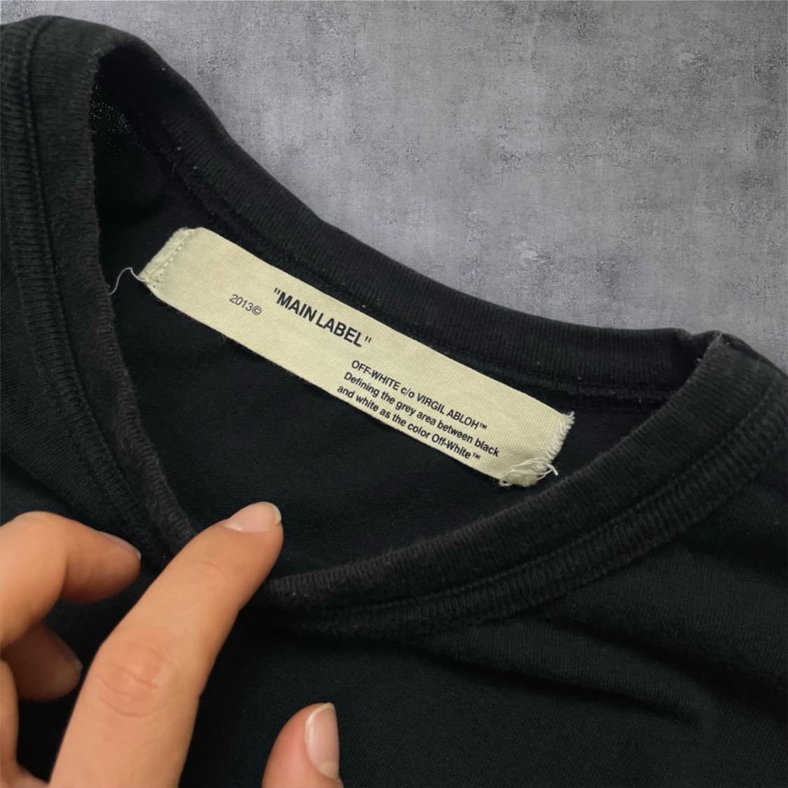 오프화이트 Off-white 블랙 로고 자수 반팔 티셔츠 M 상품이미지2