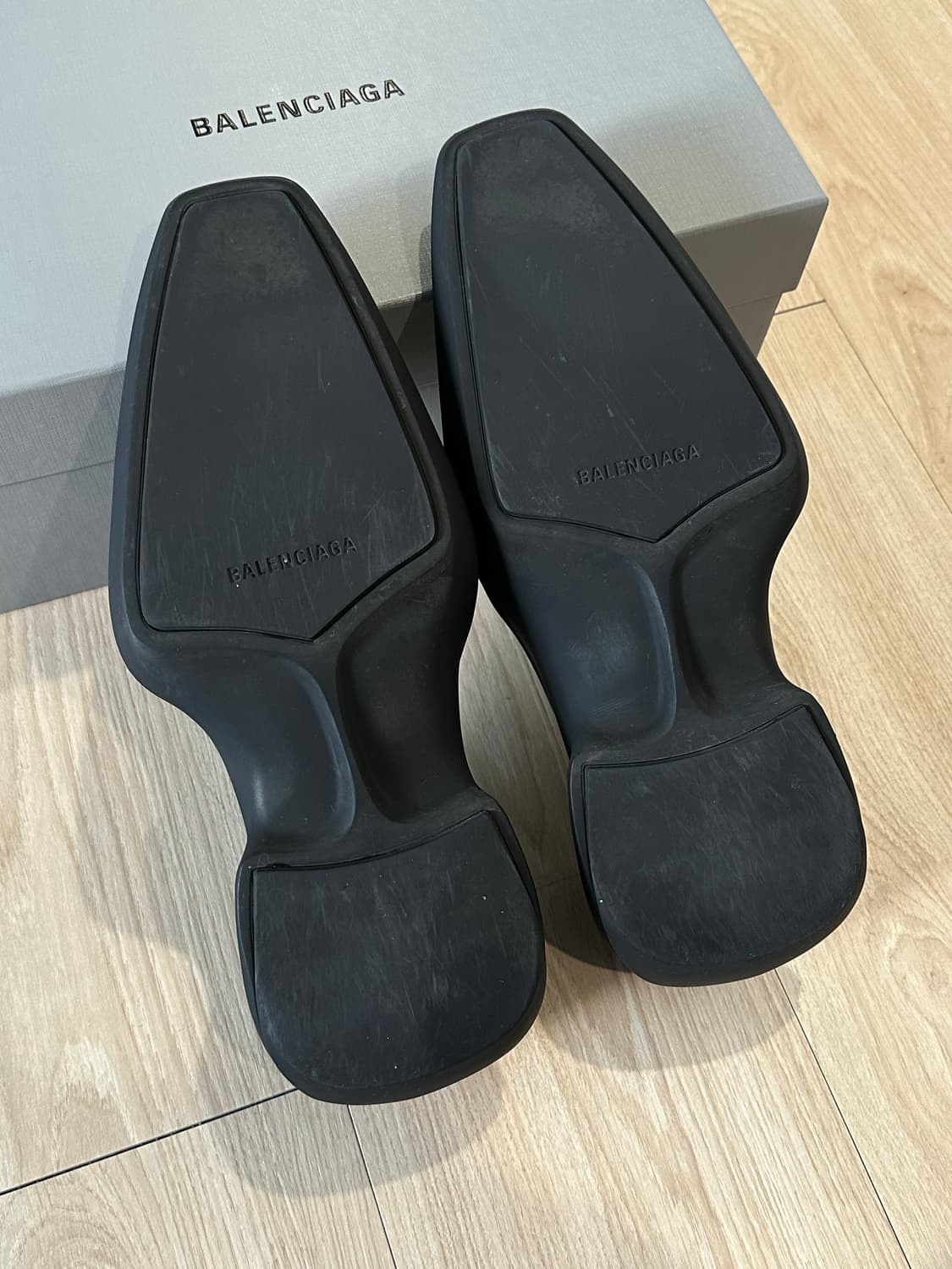 발렌시아가 스페이스 슈 매트 블랙 무광 42 상품이미지5