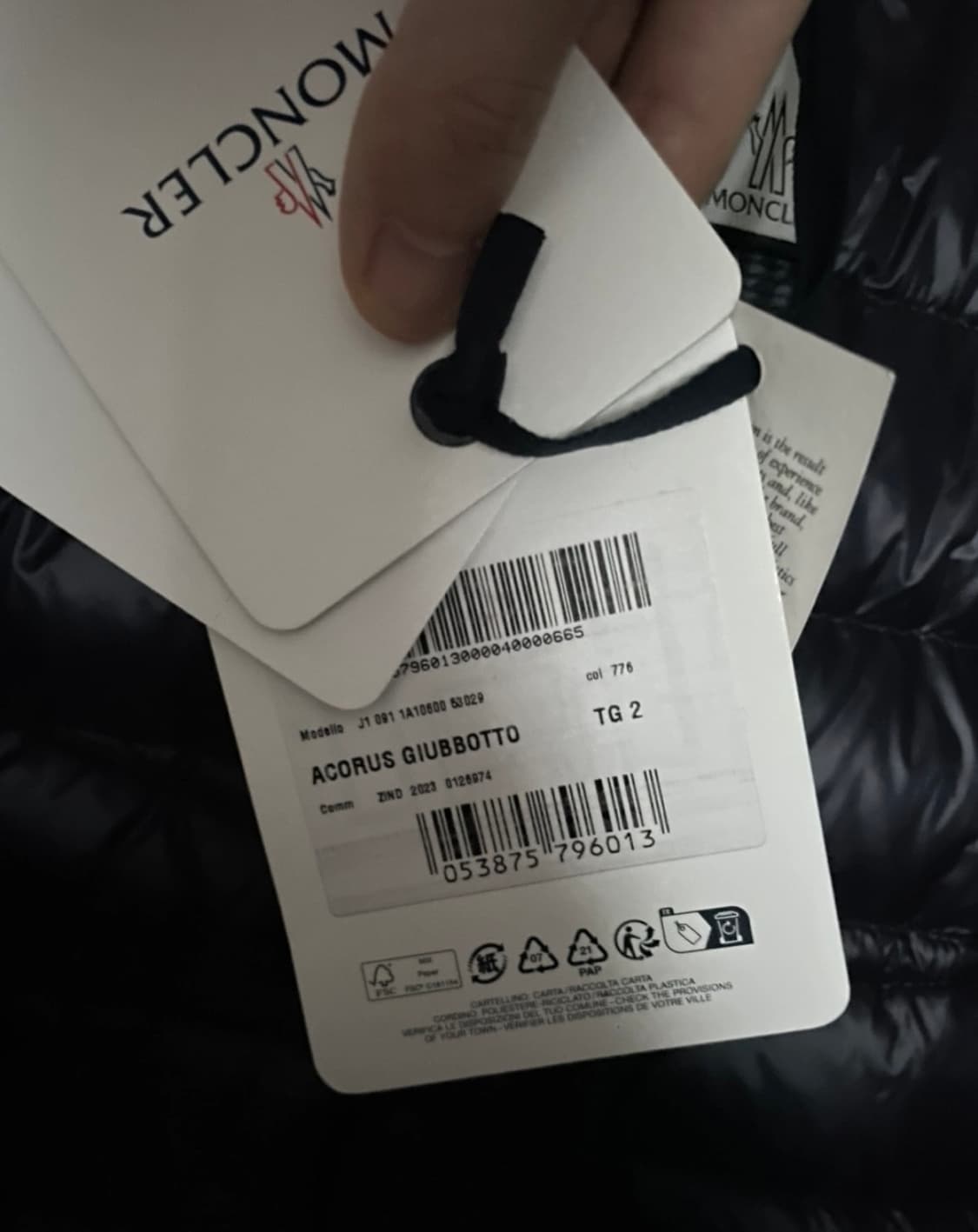 몽클레어 아코러스 나이트블루 2,4 사이즈 새제품 상품이미지3