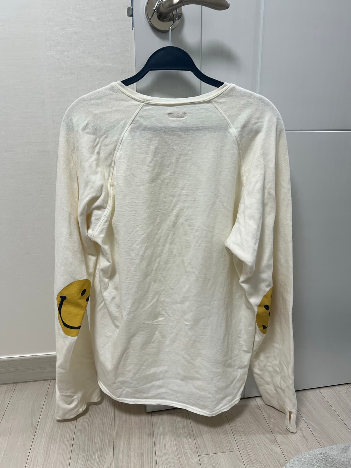 캐피탈 스마일 롱슬리브 상품이미지3