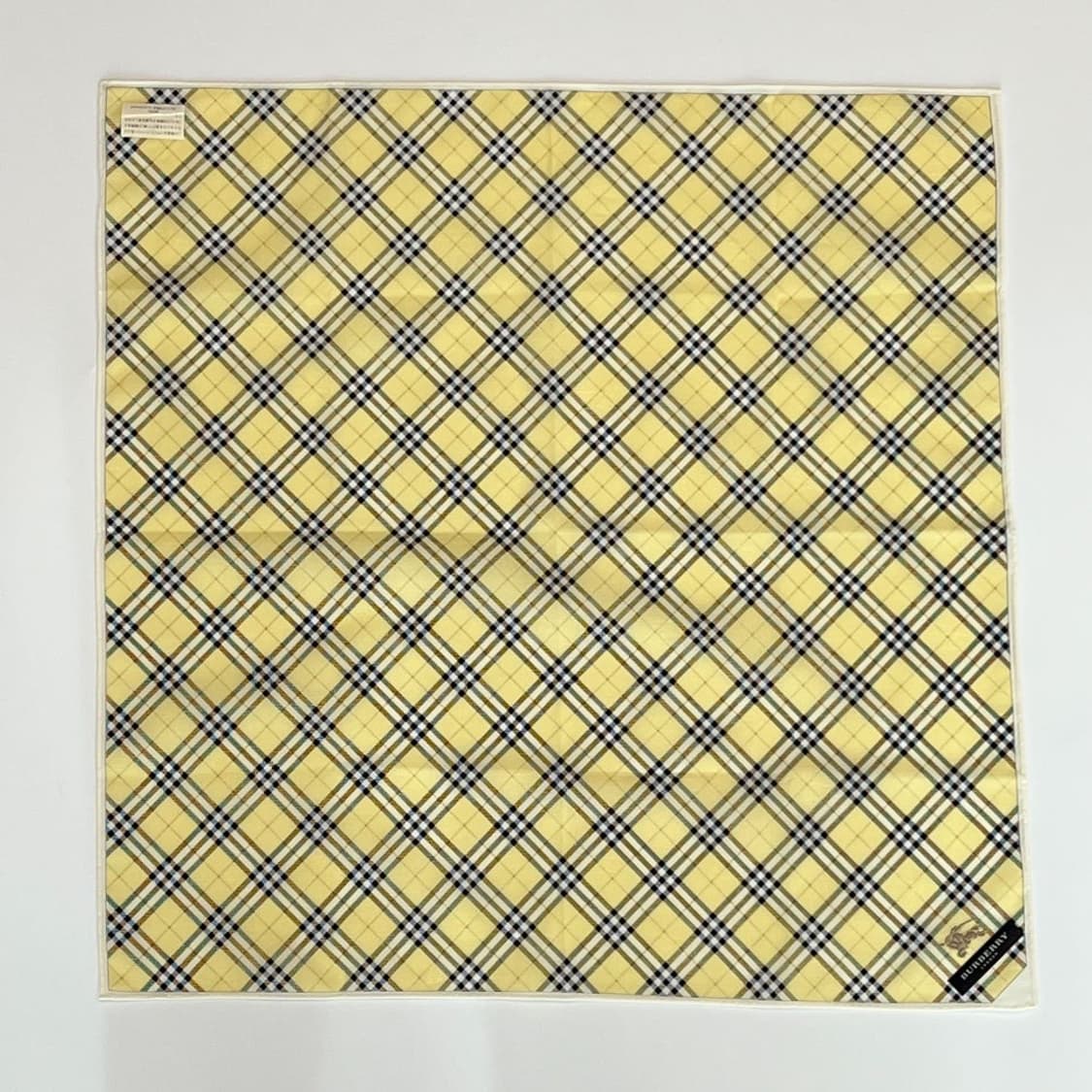 (새상품) burberry /버버리 쁘띠스카프 손수건 상품이미지2