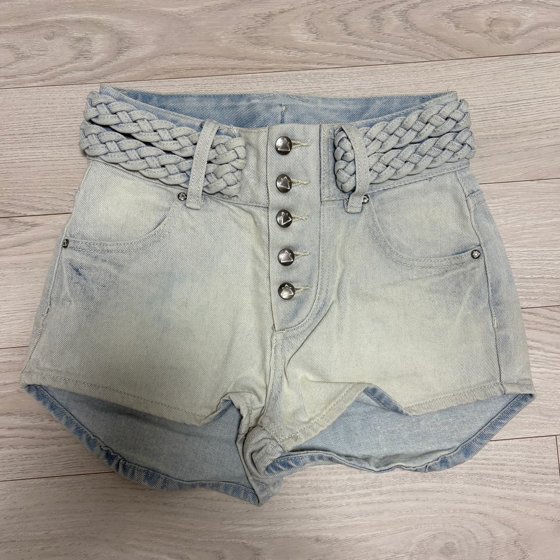 벨트 디테일 데님 쇼츠 상품이미지1