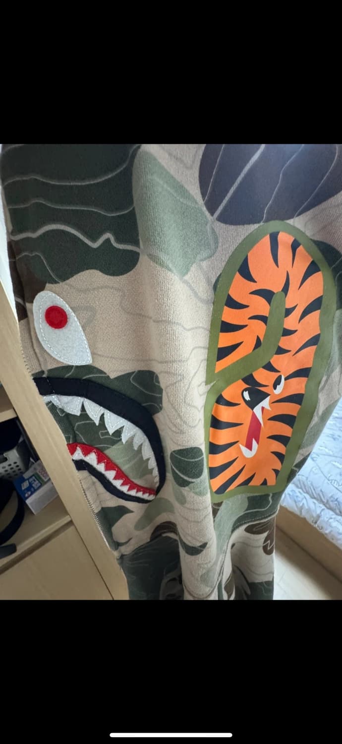 베이프 샤크 후드 상품이미지1