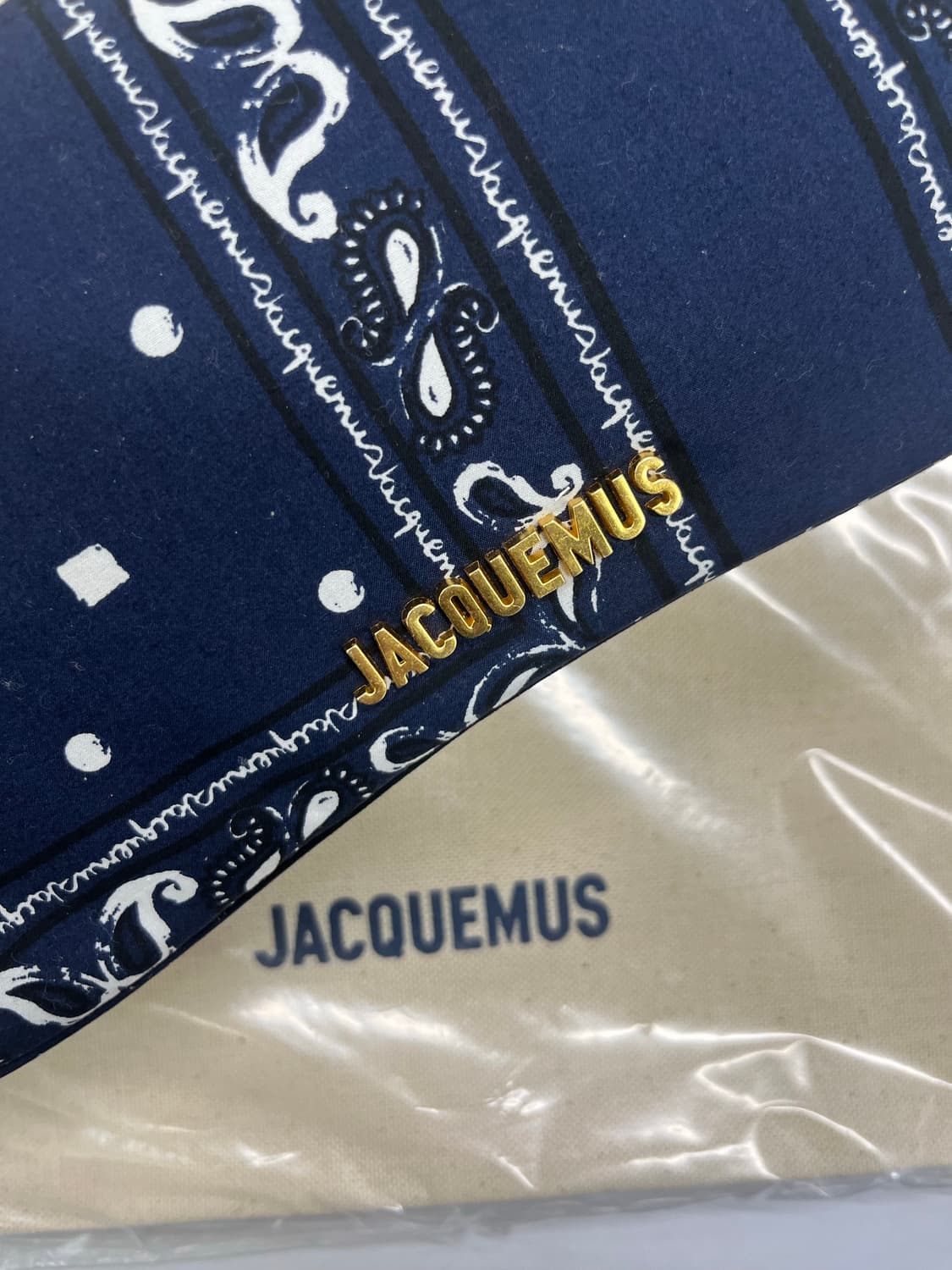 (새상품)자크뮈스 JACQUEMUS 페이즐리 미니숄더백 상품이미지3
