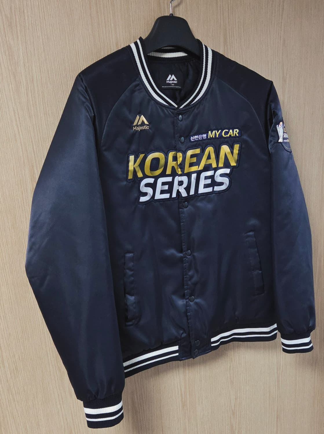 (착샷) 마제스틱 KBO 한국시리즈 패딩 점퍼 2018 시구자용 상품이미지2