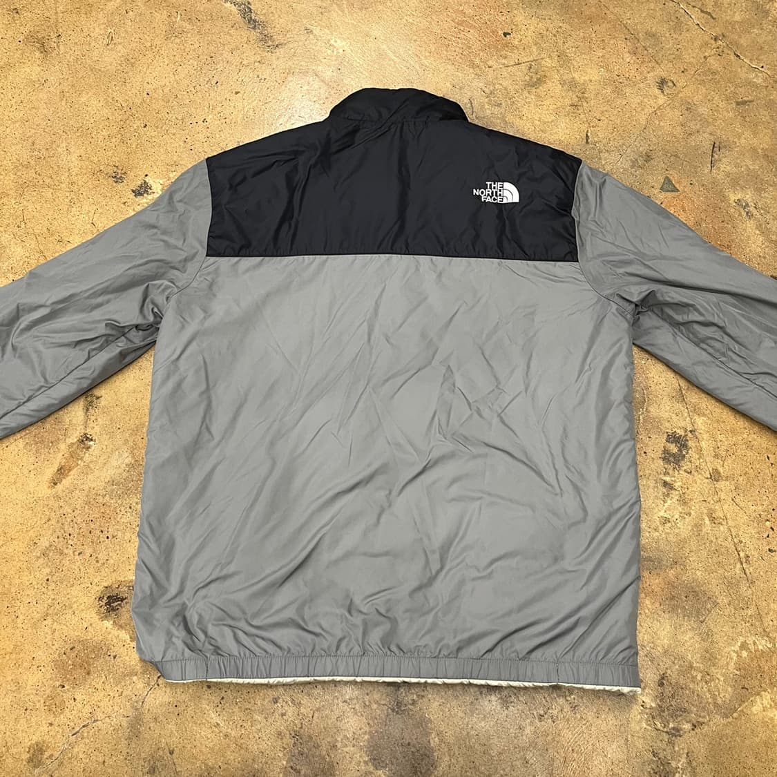 [정품/L] 노스페이스 블랙 그레이 패딩 화이트 양면 점퍼 b18 상품이미지4