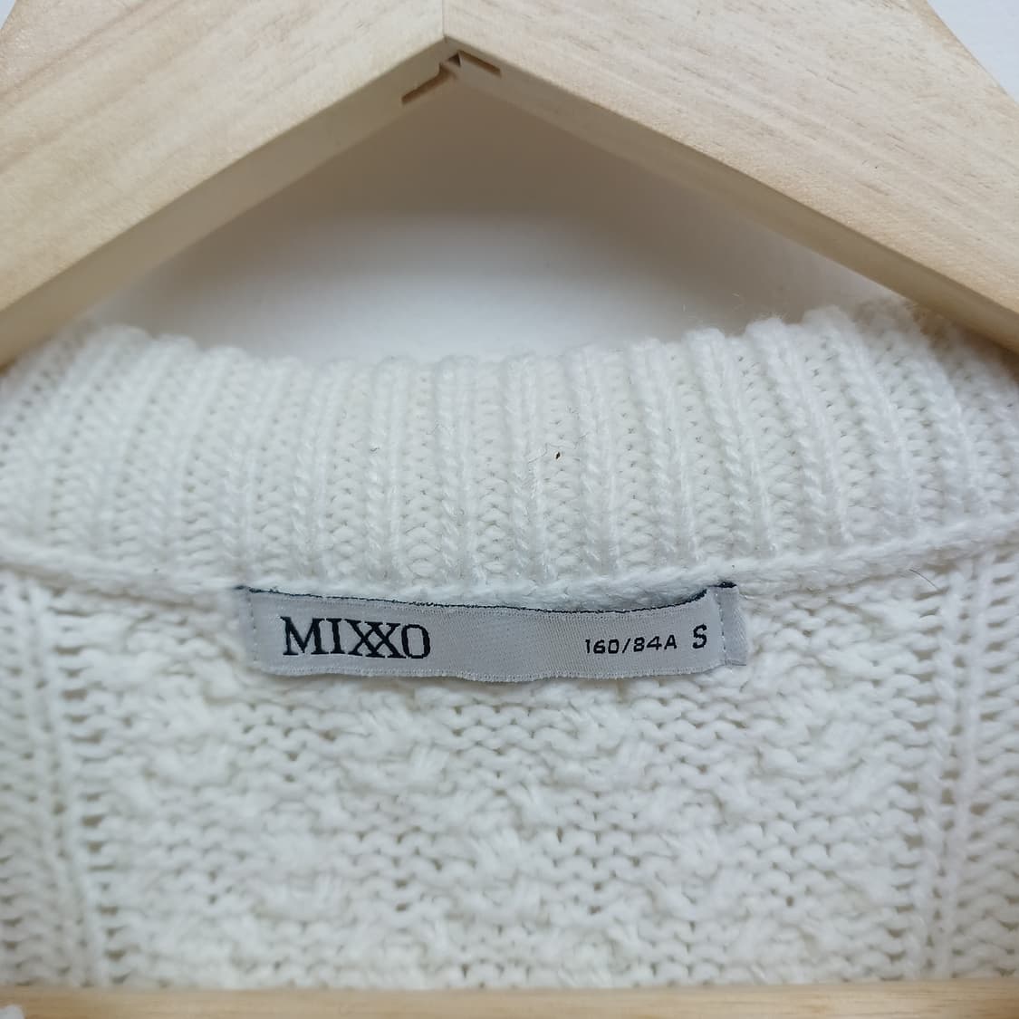 믹쏘 브이넥 크롭 니트 S 상품이미지3