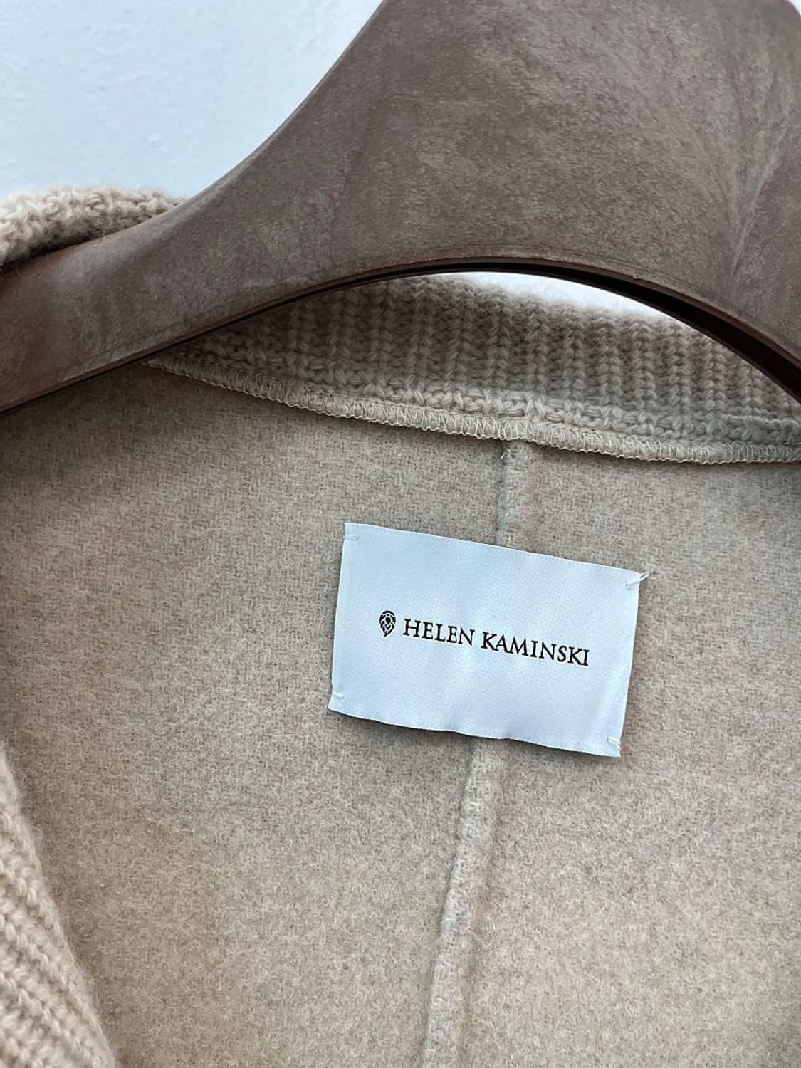 여) 헬렌카민스키 25ss 아일라 울 판초  상품이미지3