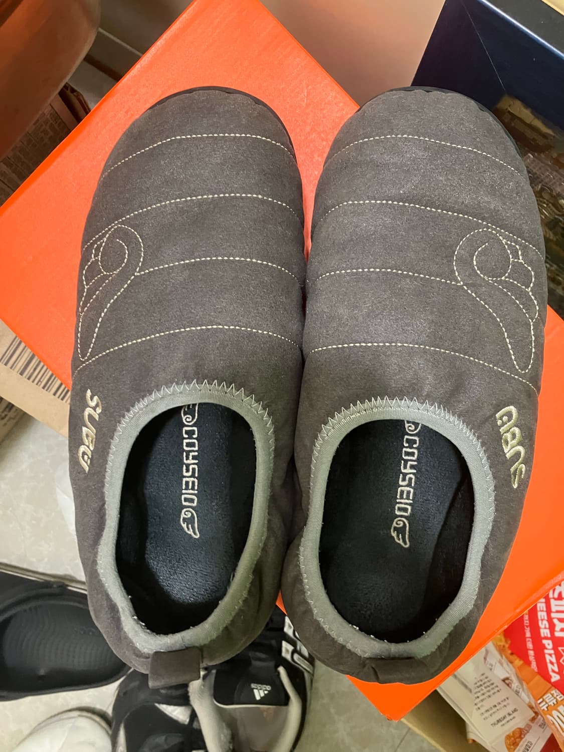 스부 코이세이오 엔젤윙 패딩슈즈 차콜 1사이즈 상품이미지2