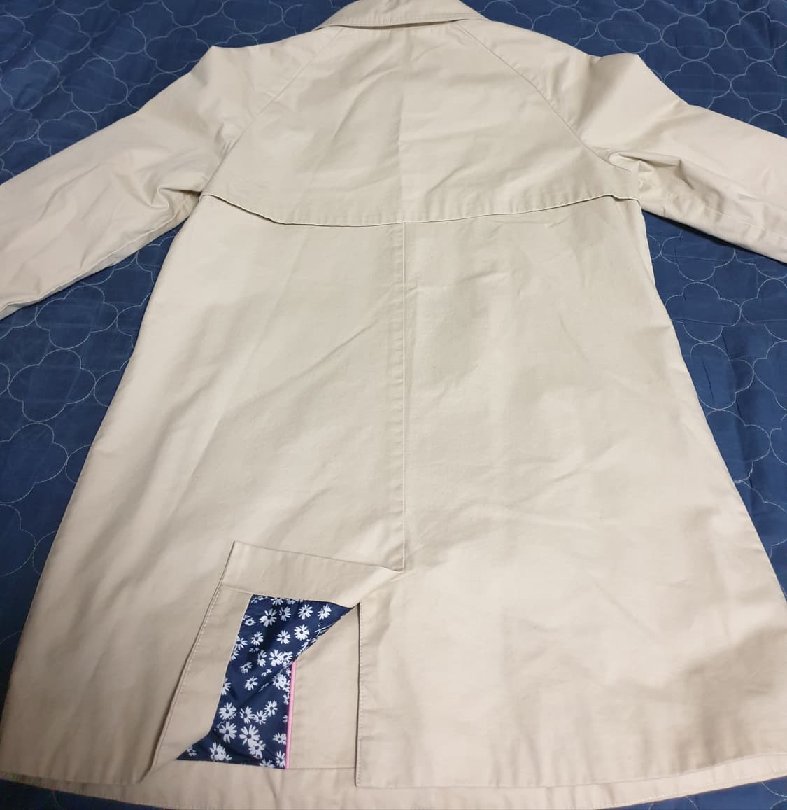 타미힐피거 우먼 트렌치 미디코트 베이지 (S) 상품이미지3